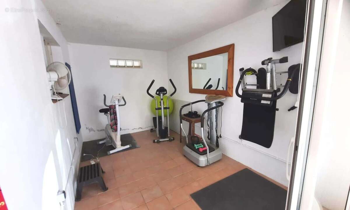 Armissan, propriété de 224 m2 dans un cadre naturel exceptionnel - photo 31