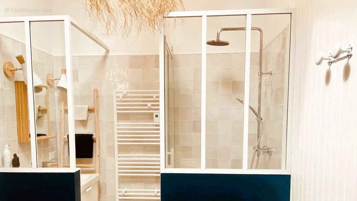 Maison à VAUX-SUR-MER