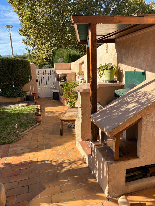 Autre à LA LONDE-LES-MAURES