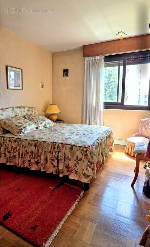 Appartement à FRESNES