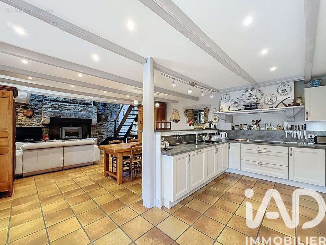 Maison 135 m² à Clohars-Carnoet  - photo 7