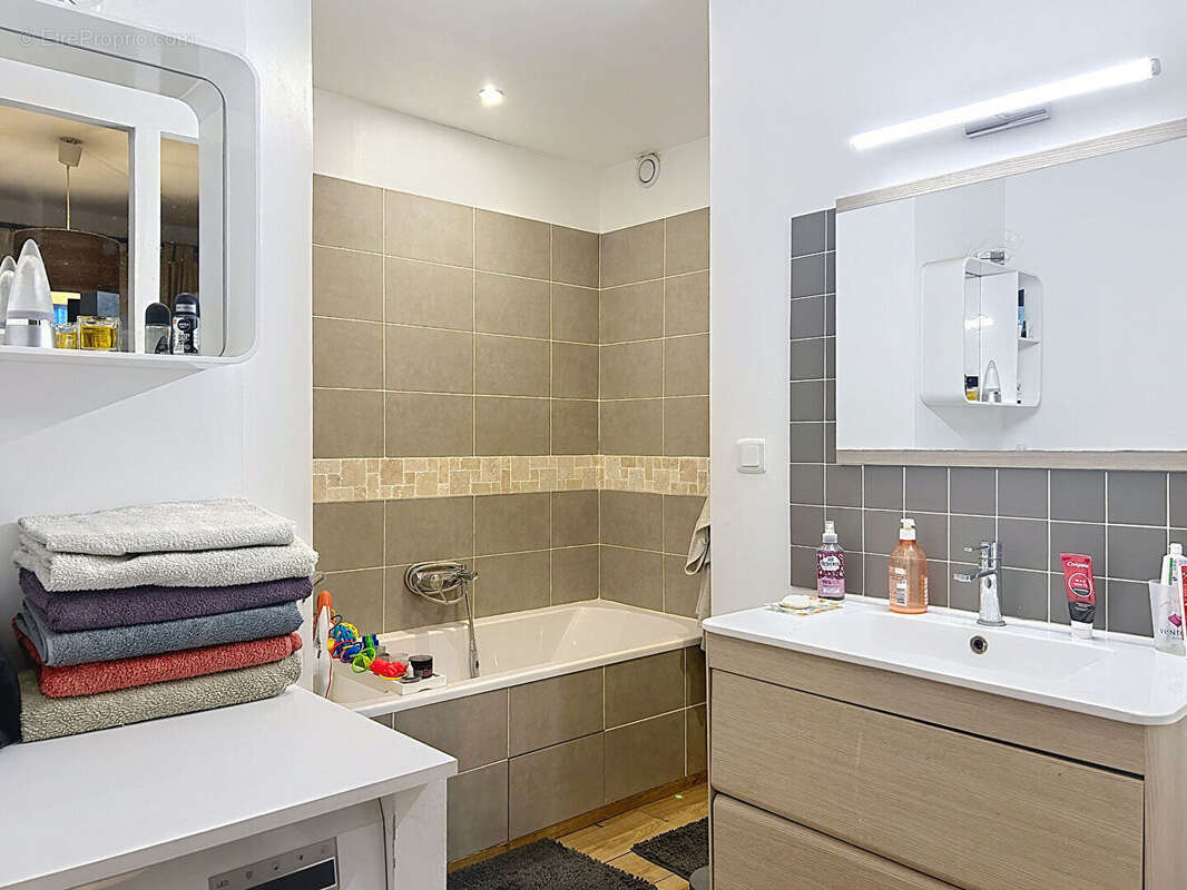 Maison à LES ANGLES