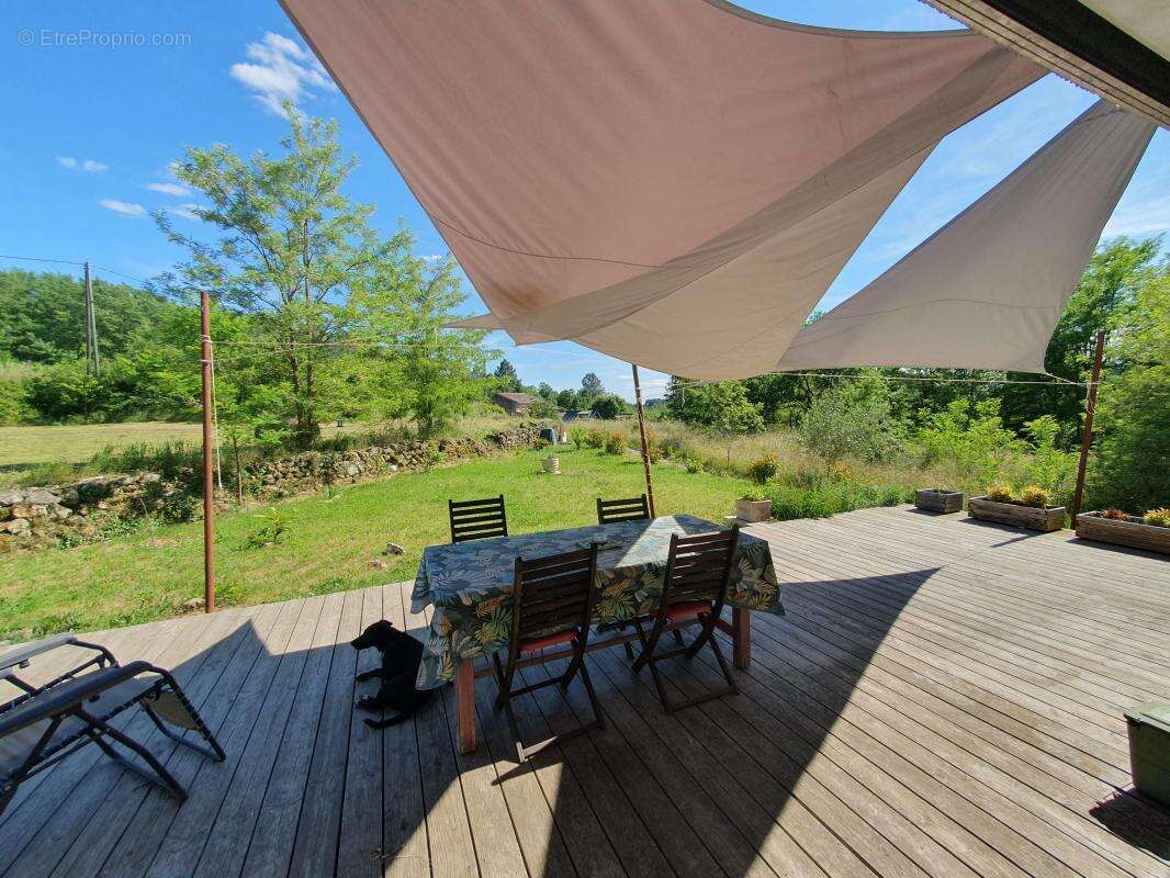 Maison à LABLACHERE