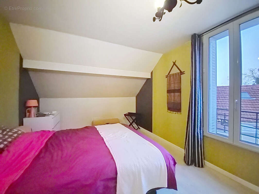 Maison à LIMEIL-BREVANNES