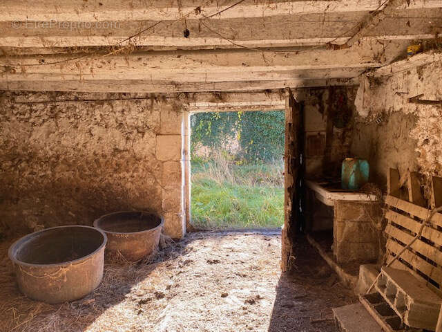 Maison à SAINT-PAUL-DE-SERRE