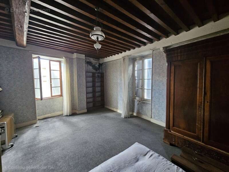 Maison à VEYRE-MONTON