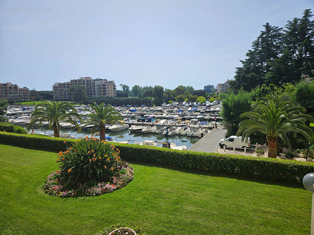 Appartement à MANDELIEU-LA-NAPOULE