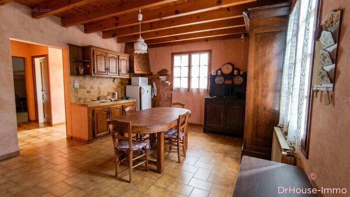 Maison 140 m² à Naujan-Et-Postiac  - photo 14
