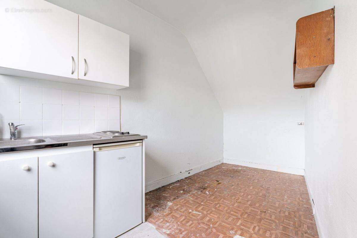 Commerce à PARIS-16E