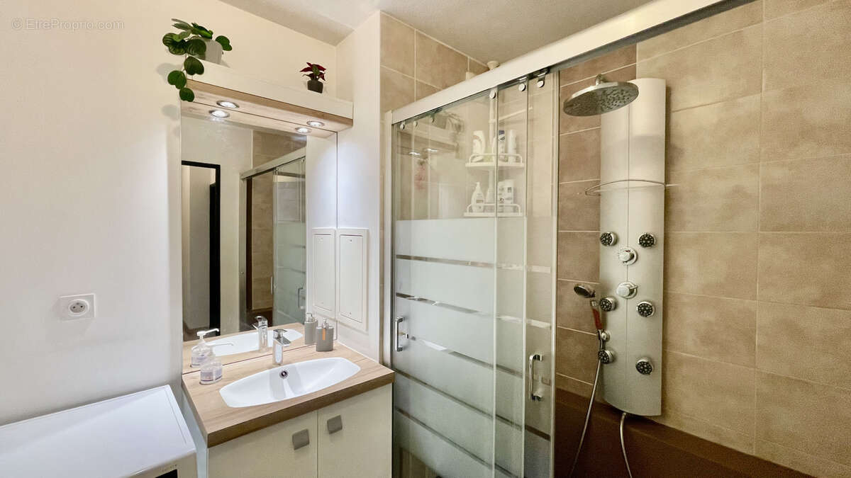 Appartement à BRON