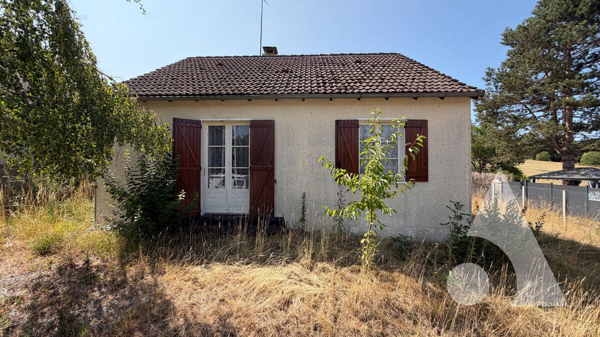 Maison à AHUN