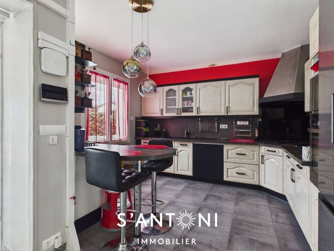 Maison T5 avec piscine dans quartier recherché à Béziers - photo 3