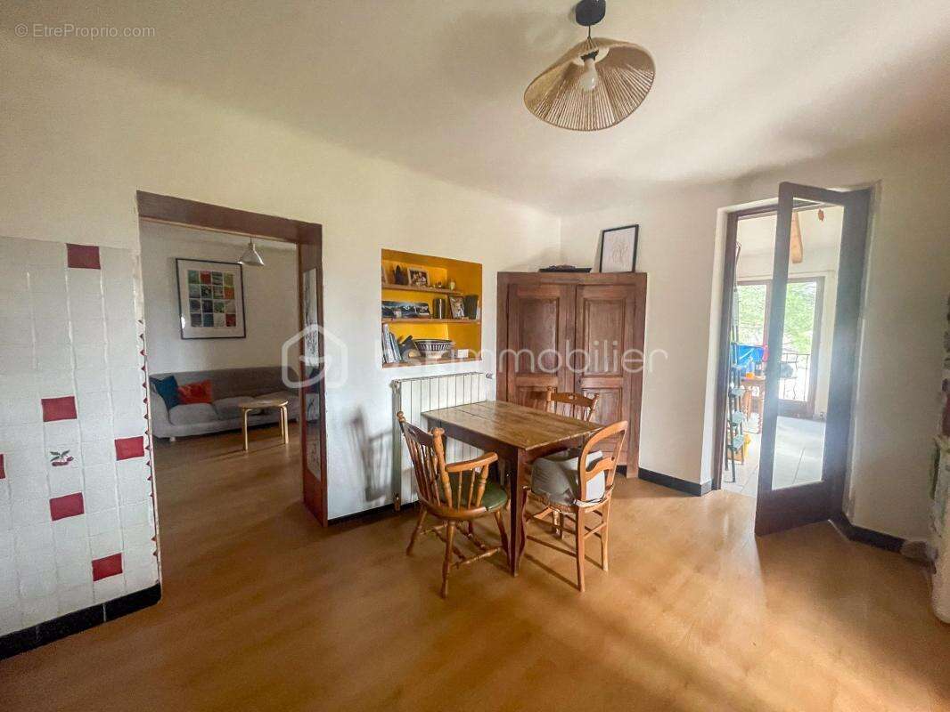 Maison avec vue dégagée, terrasse et appartement indépendant - photo 7