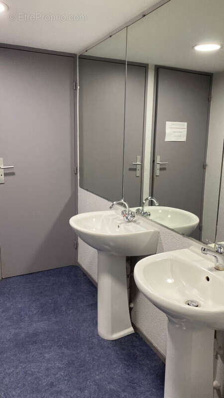 Commerce à HEROUVILLE-SAINT-CLAIR