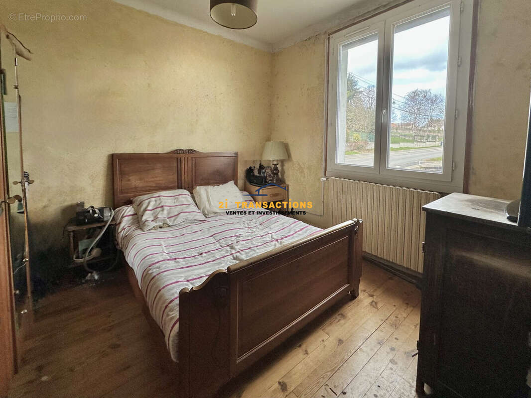 Maison à SAINT-CHRISTO-EN-JAREZ