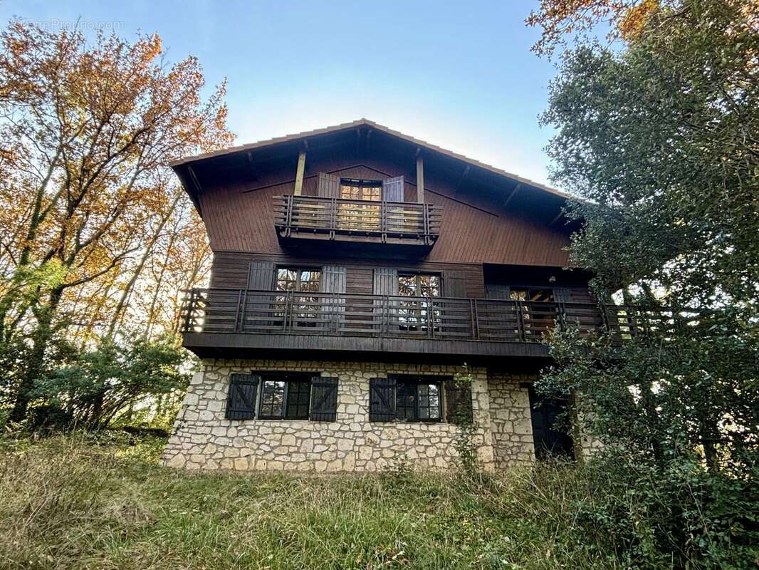 Maison à MONTIGNAC-DE-LAUZUN