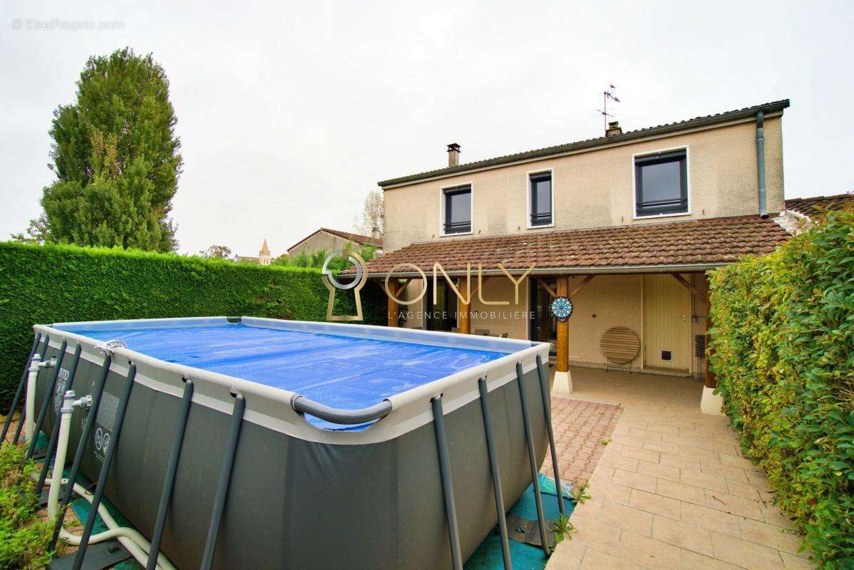 Maison à JASSANS-RIOTTIER