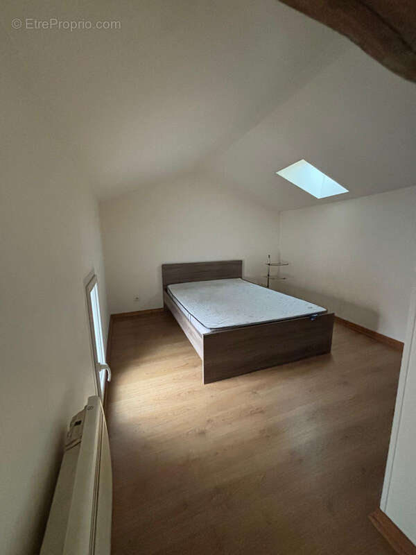 Appartement à BARBEZIEUX-SAINT-HILAIRE