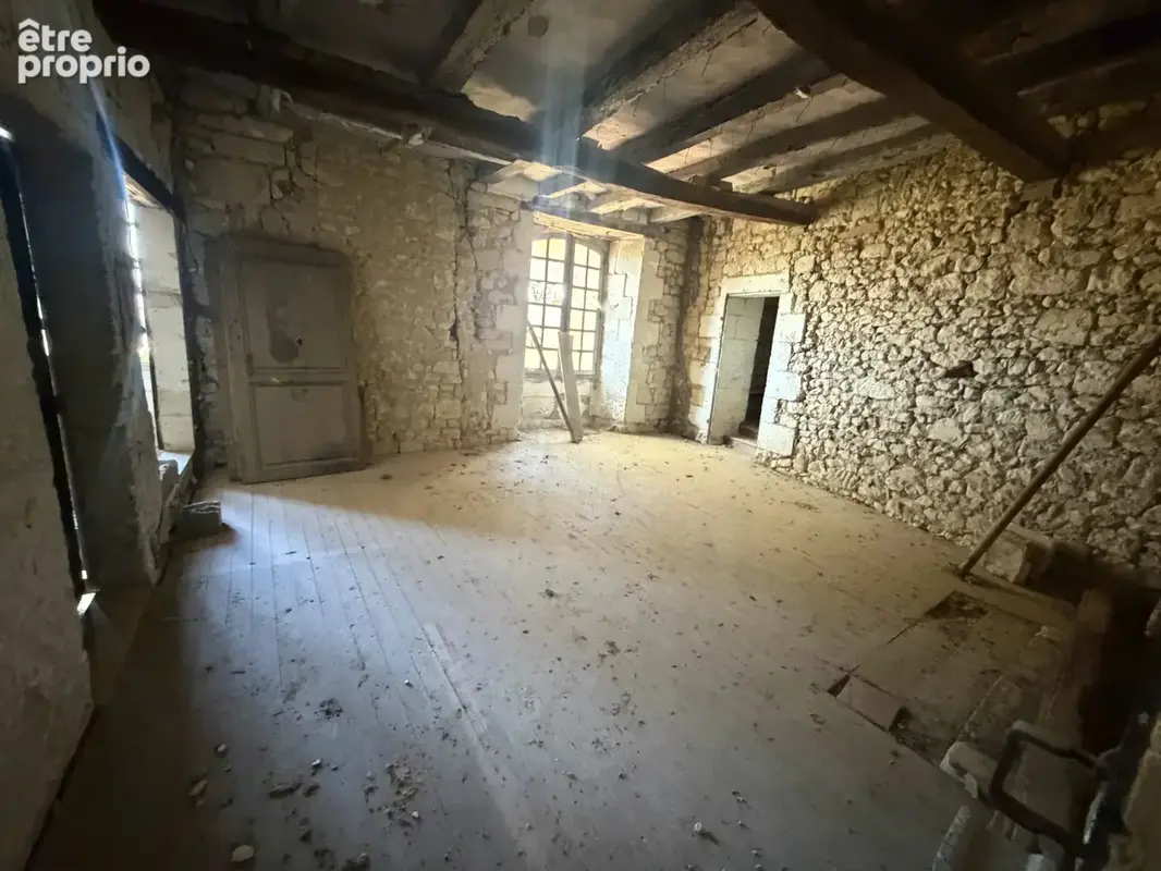 Ancienne maison - 7 pieces - à réhabiliter - photo 6