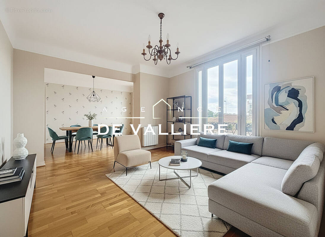 Appartement à NANTERRE