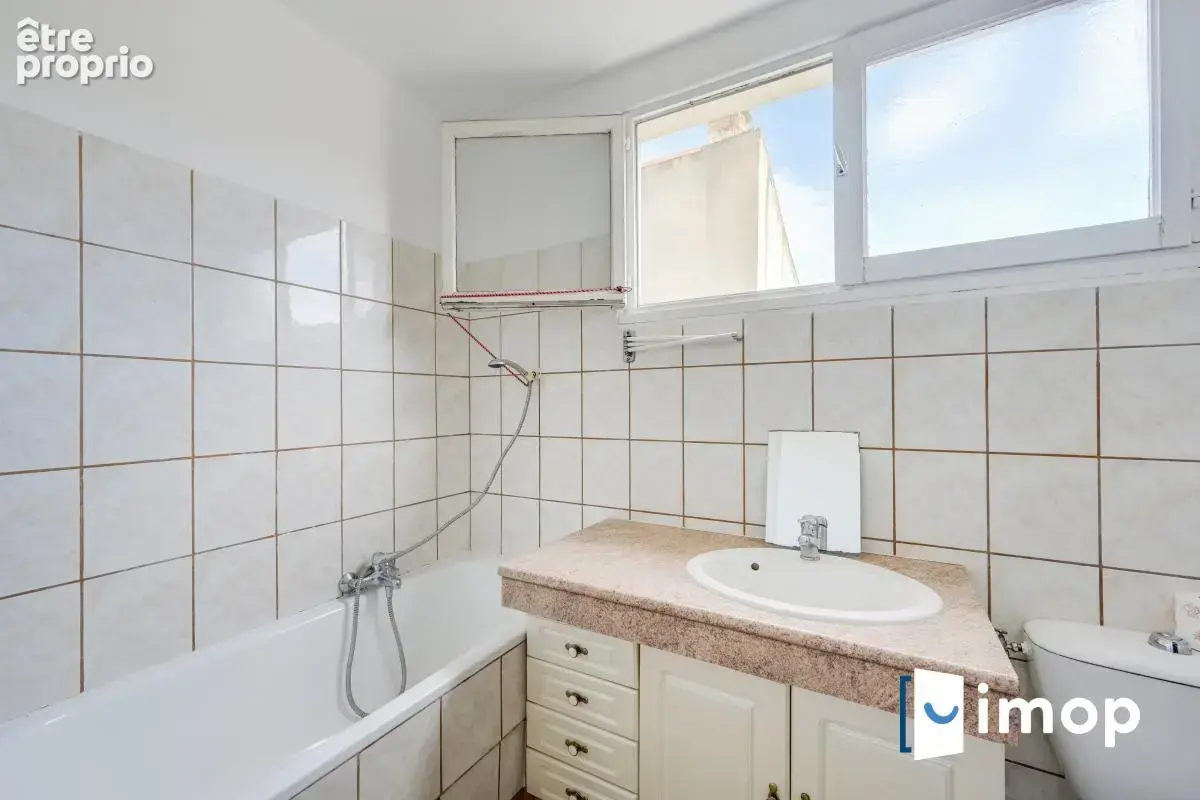 Aubervilliers – Grand T3 lumineux de 55 m² avec ascenseur et cave, à 9 min du métro - photo 9