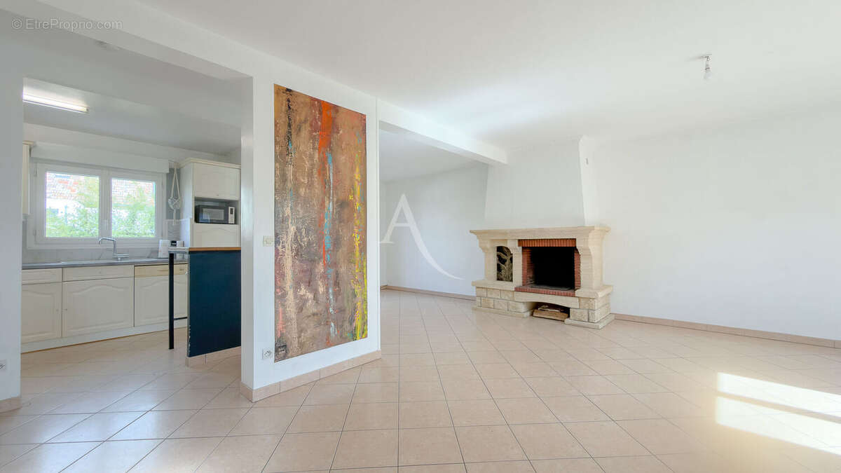 Maison à VIGNEUX-SUR-SEINE