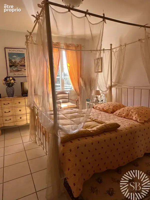 Bastide familiale avec piscine et jacuzzi    jardin paysagé   à pied du centre à Noves - photo 12