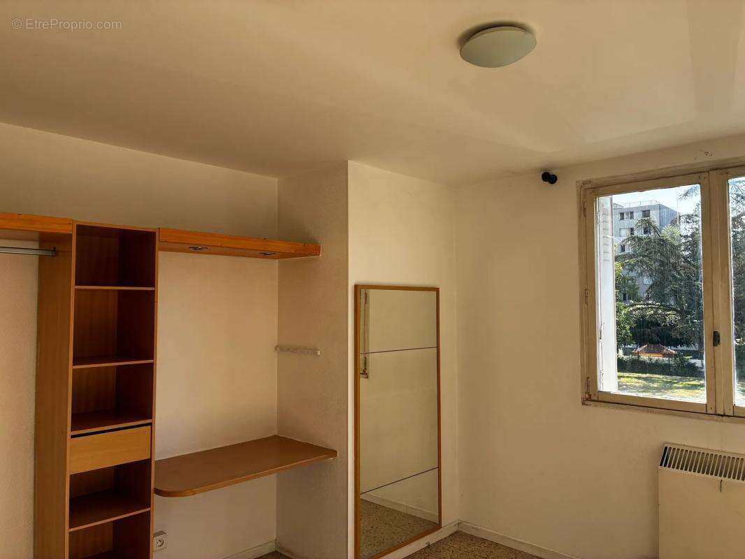 Appartement à LE PONT-DE-CLAIX