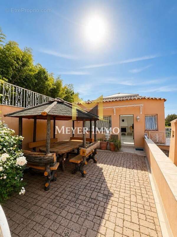 Appartement à LA TRINITE
