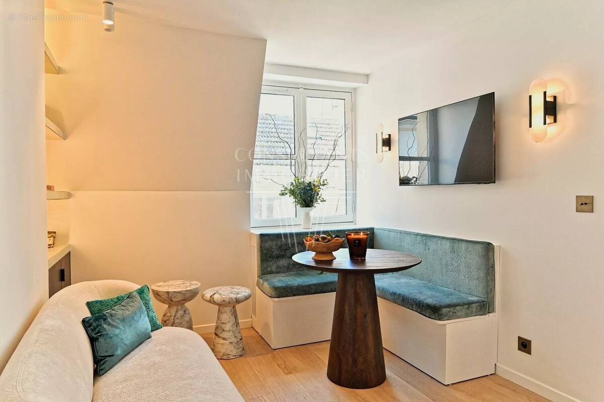 Appartement à PARIS-6E