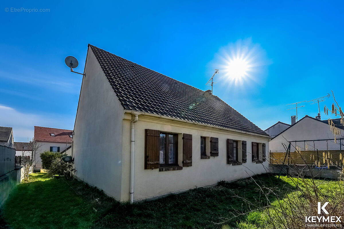 Maison à CHAMPAGNE-SUR-OISE