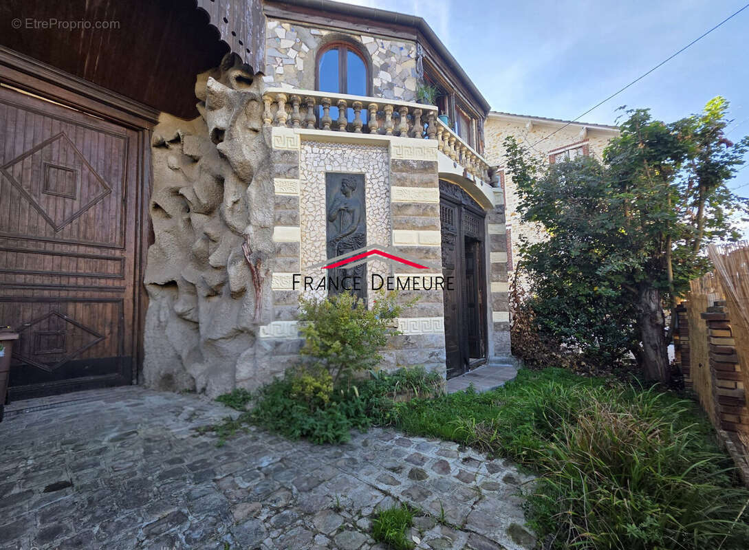 Maison 127 m² à Saint-Leu-La-Foret  - photo 2