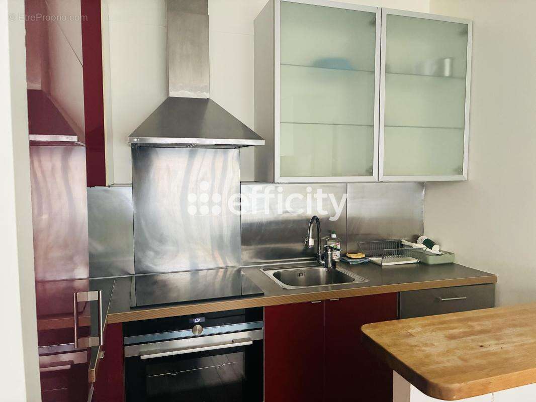 Appartement à PARIS-11E