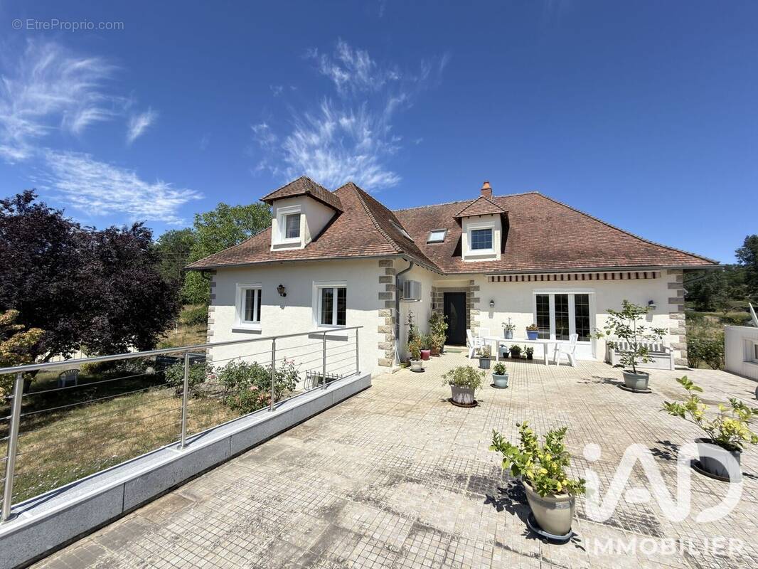Photo 1 - Maison à PIONNAT