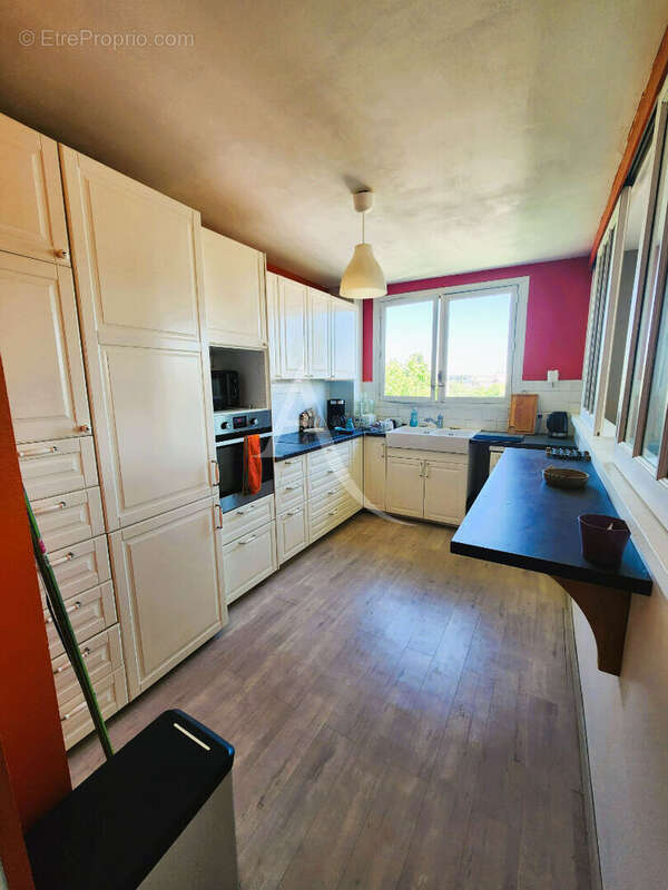 Appartement à FRESNES