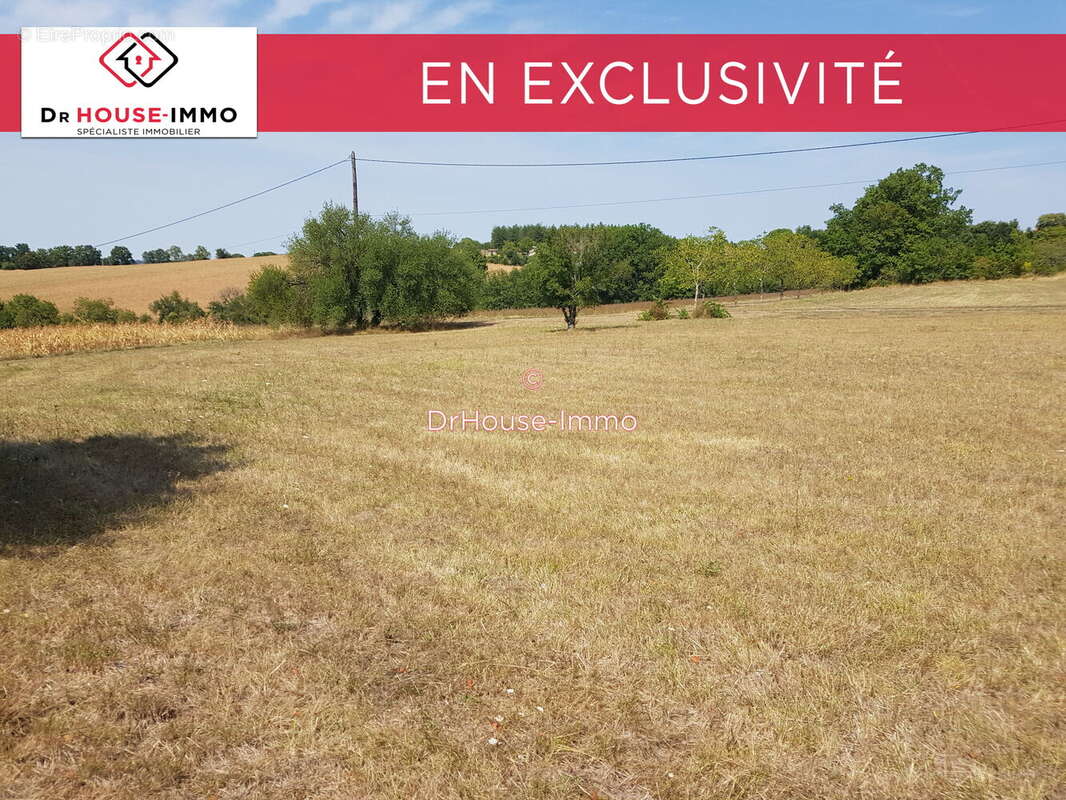 Terrain à VERTEILLAC