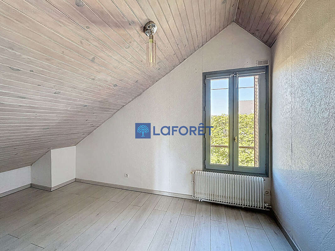 Maison à SAVIGNY-SUR-ORGE