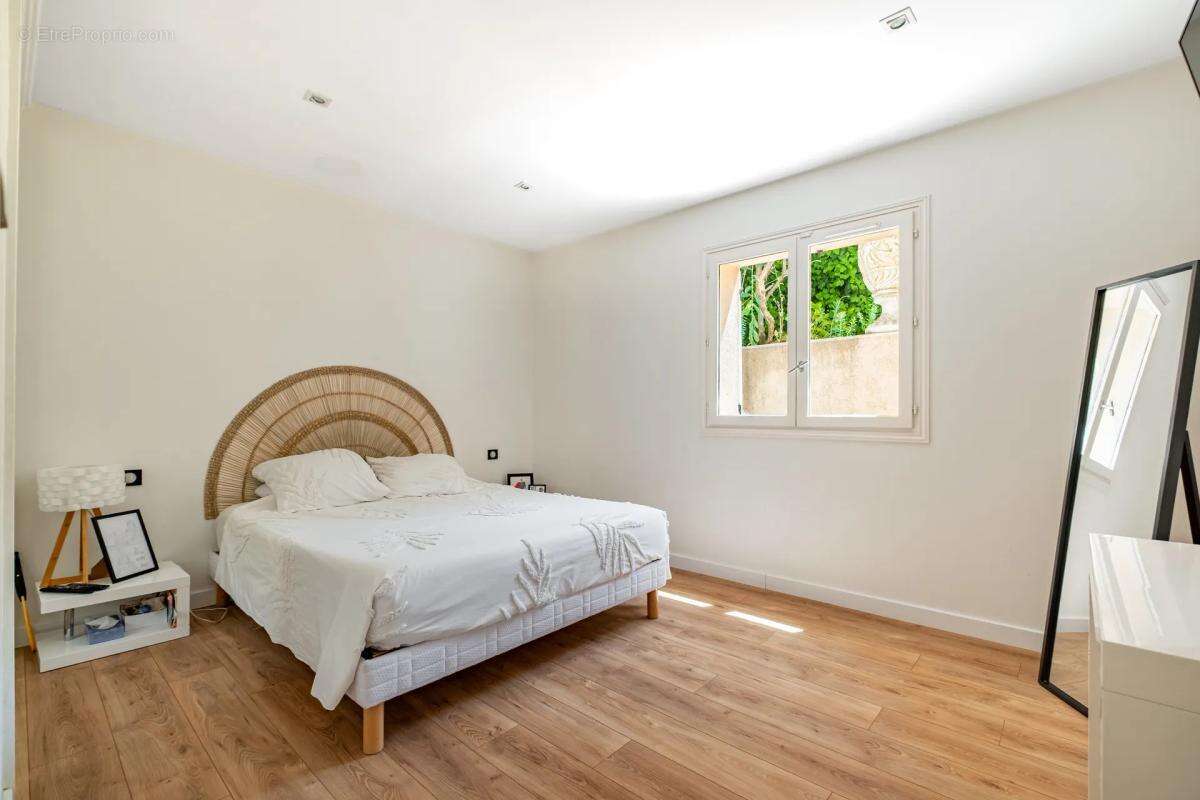 Maison à DRAP