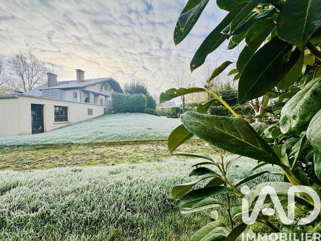 Photo 4 - Maison à BAZOCHES-SUR-GUYONNE