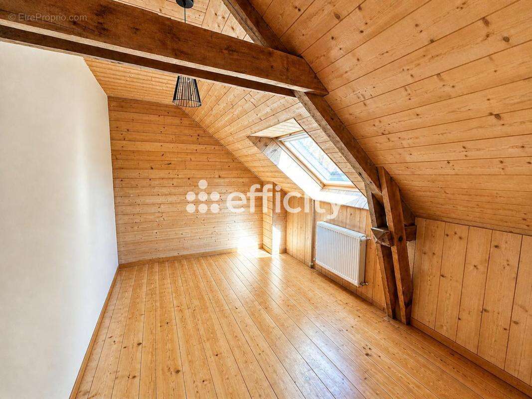 Maison à PIRE-SUR-SEICHE
