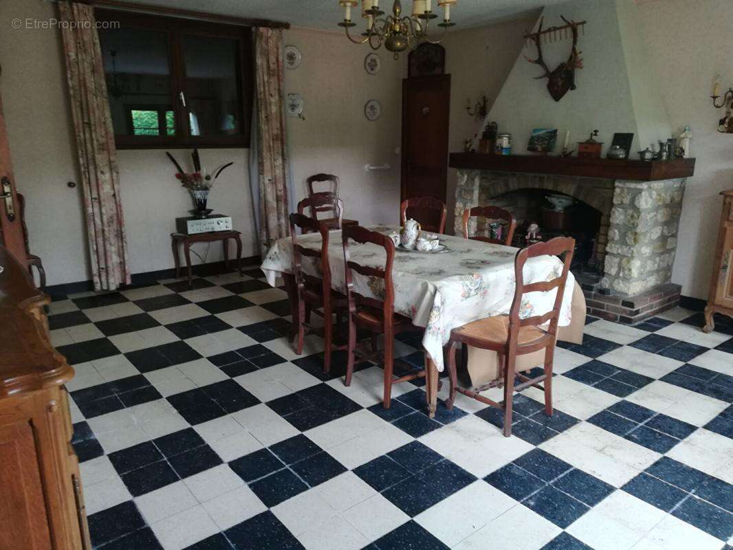 Maison à PIERRES