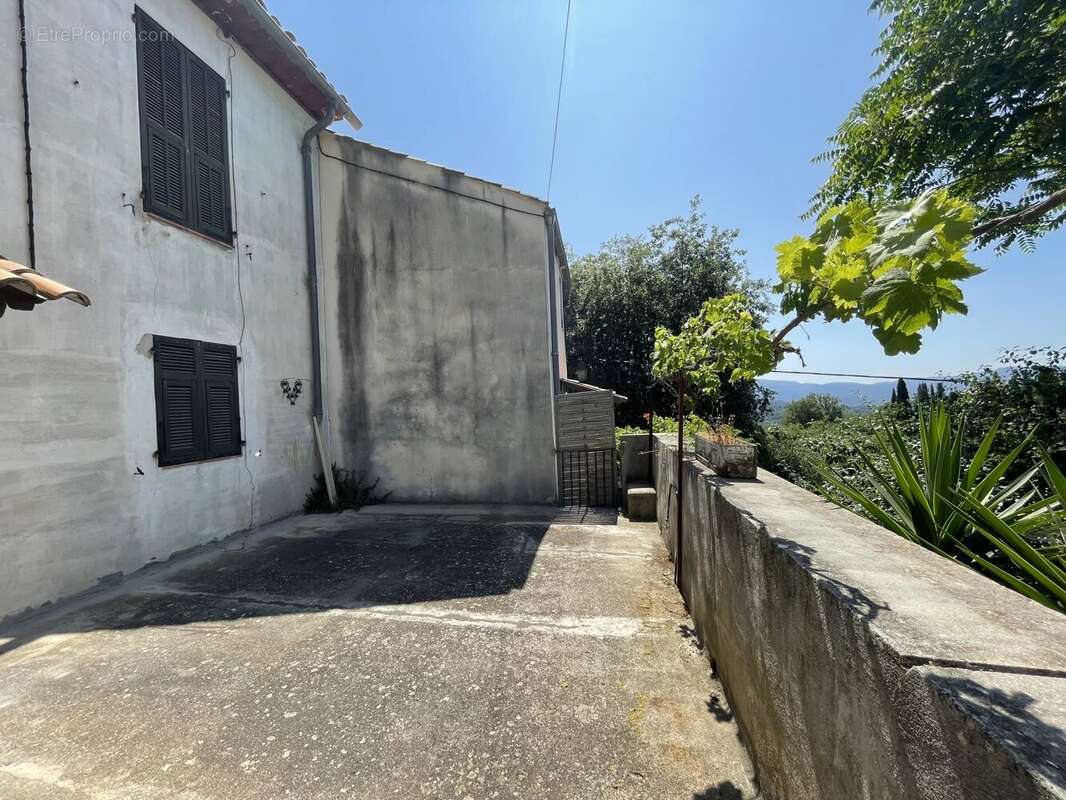 Appartement à BENDEJUN