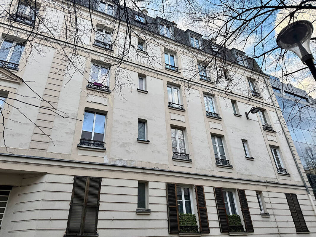 Appartement à PARIS-14E