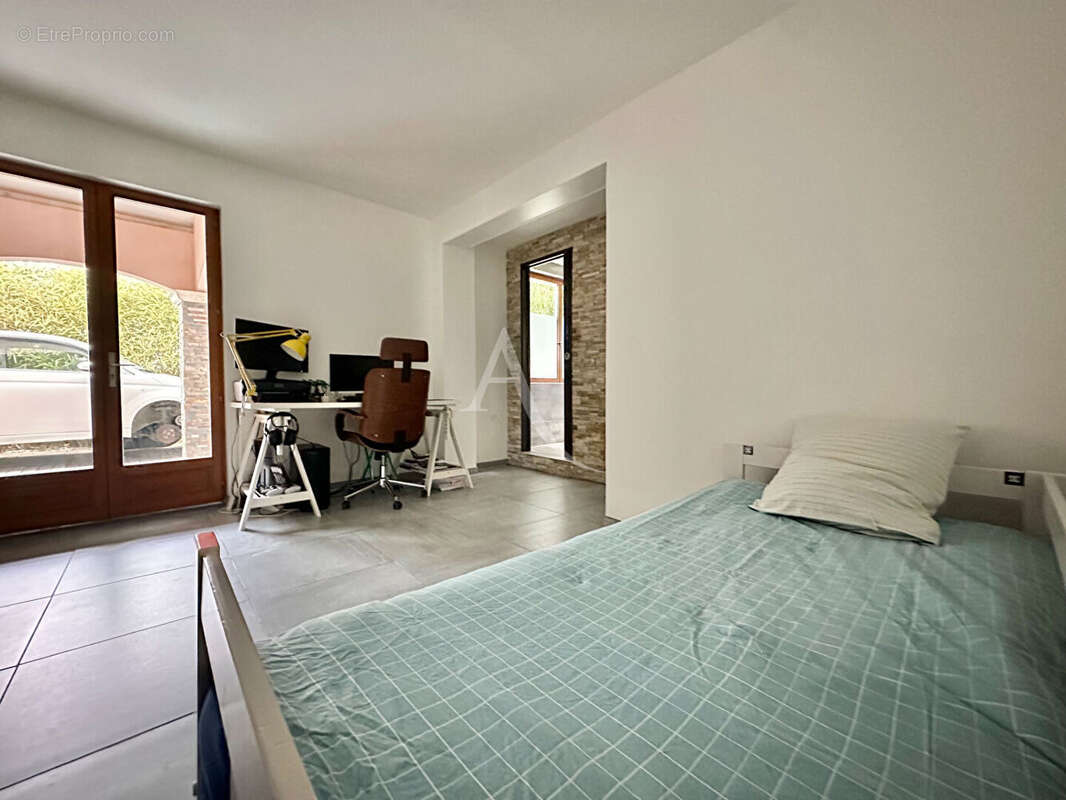 Maison à MONTEVRAIN