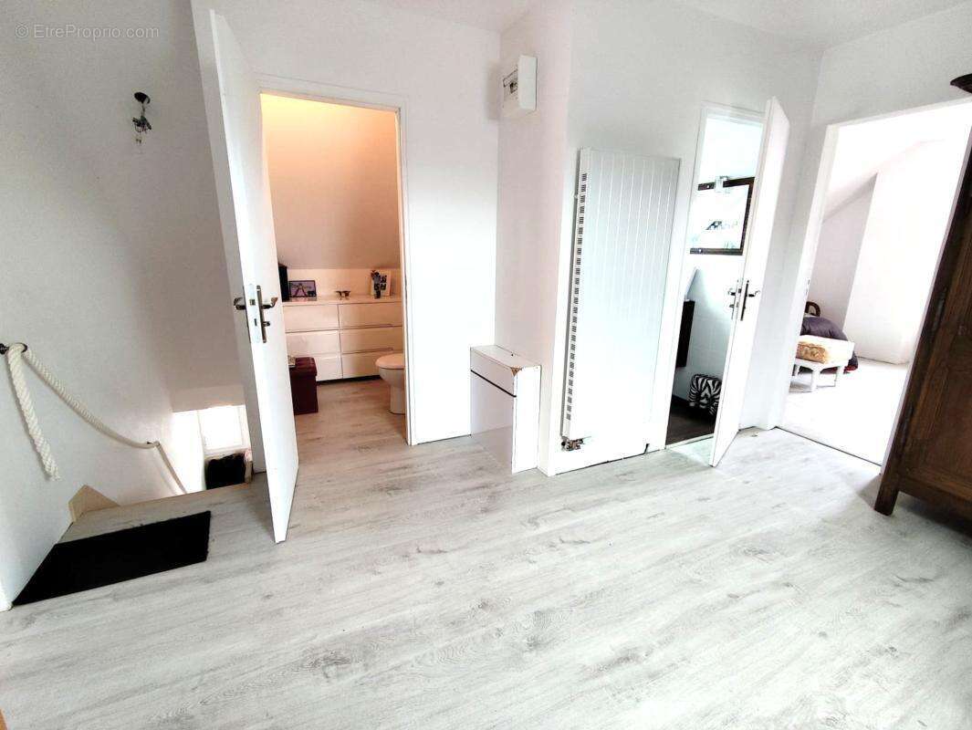 Maison à COURVILLE-SUR-EURE