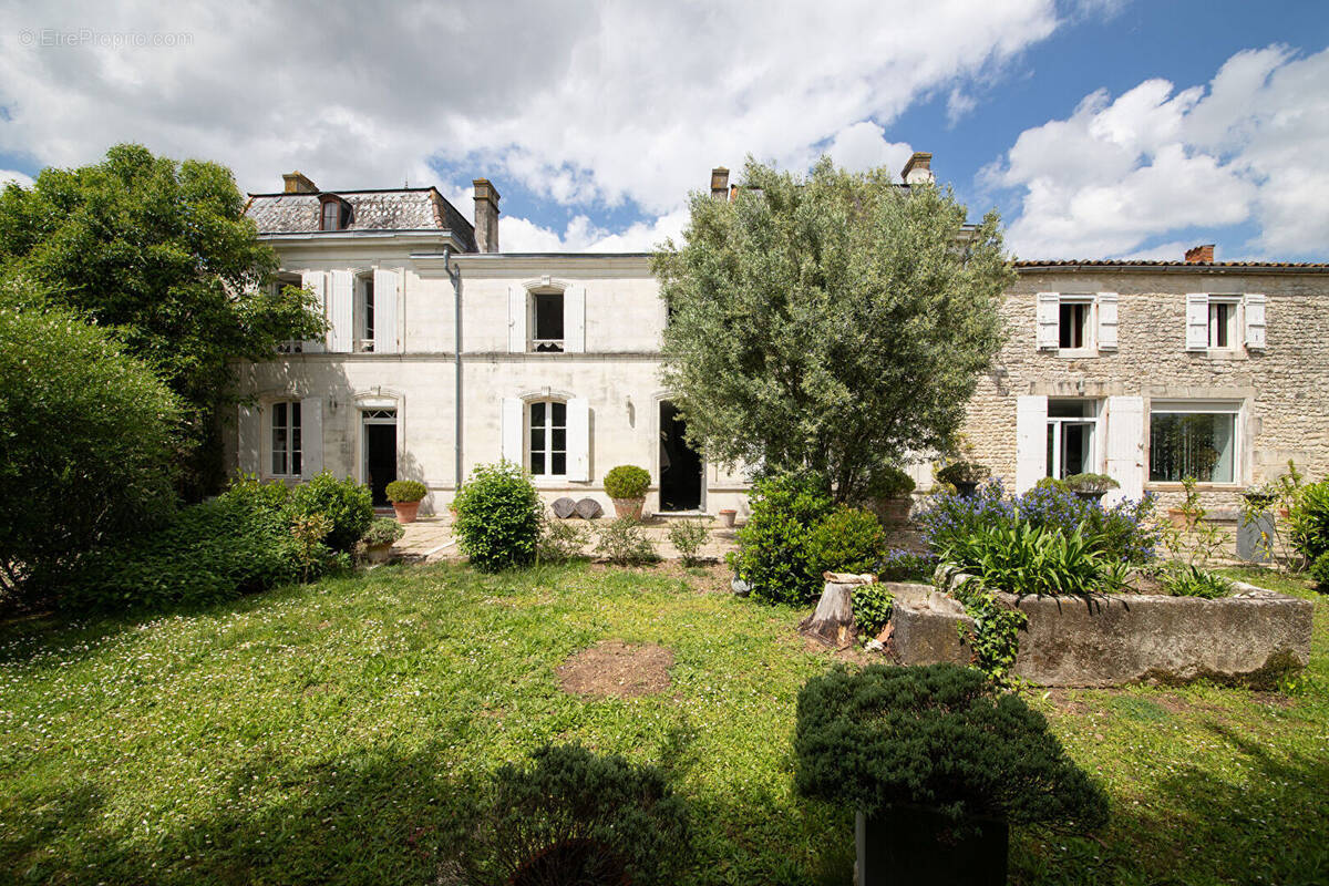 Maison à LA BENATE
