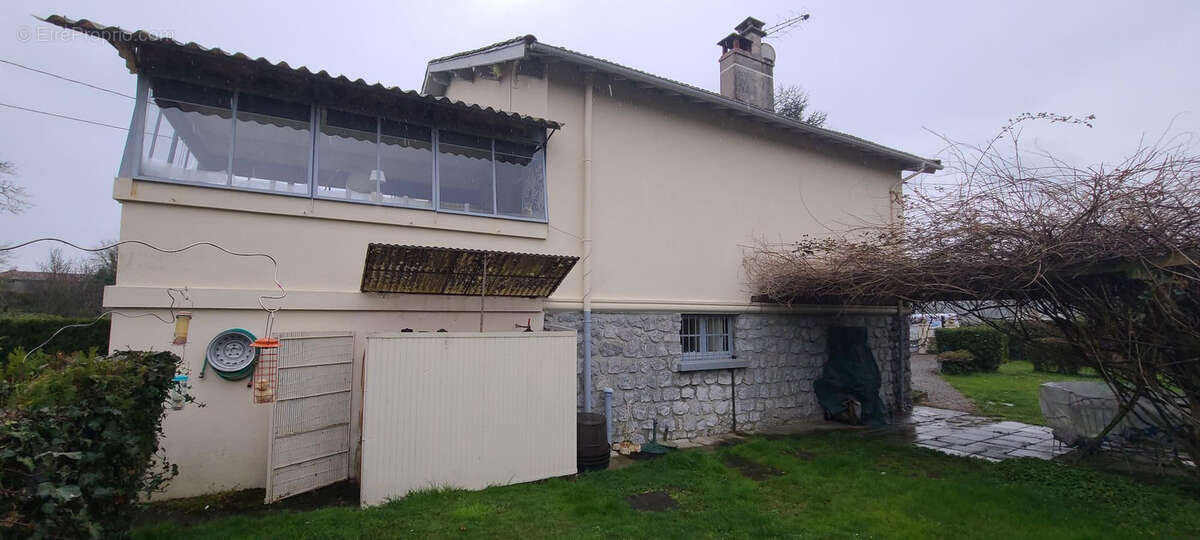 Maison à AUSSON