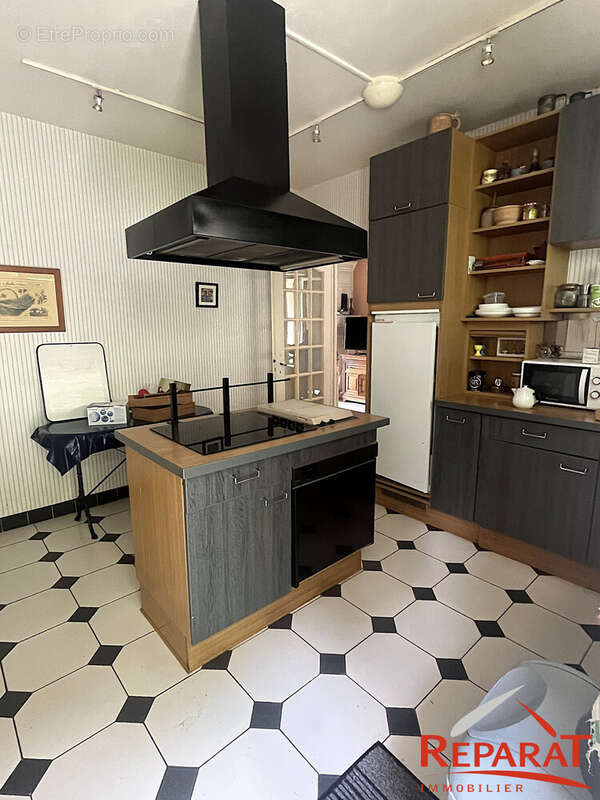 Maison 210 m² à Brive-La-Gaillarde  - photo 5
