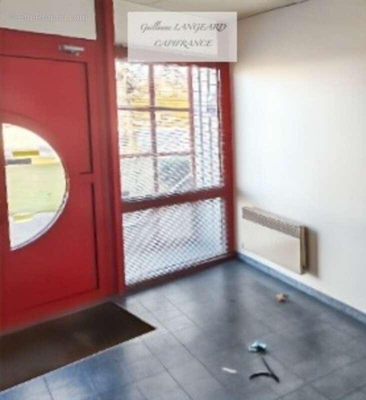 Commerce à IZERNORE