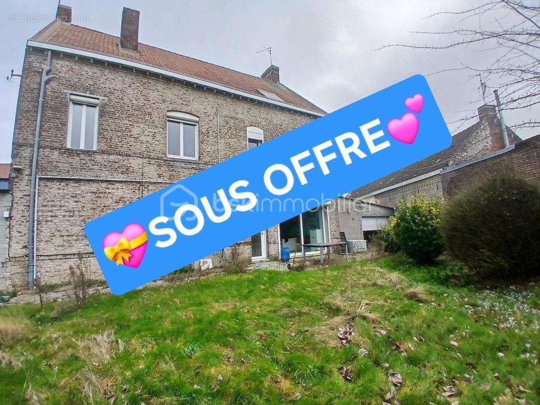 Maison à AUBERCHICOURT
